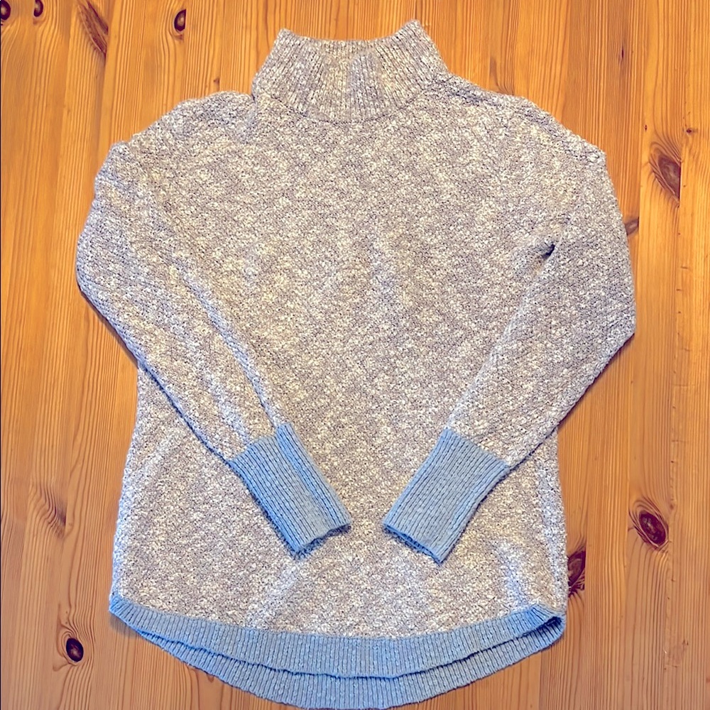 L.L. Bean Light Blue and Gray Women's Sweater